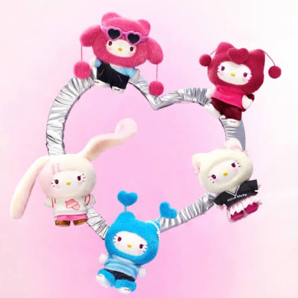 Miniso Hello Kitty Pop Star Vinyl Plush Pendant - Zest - Picture 7 of 8